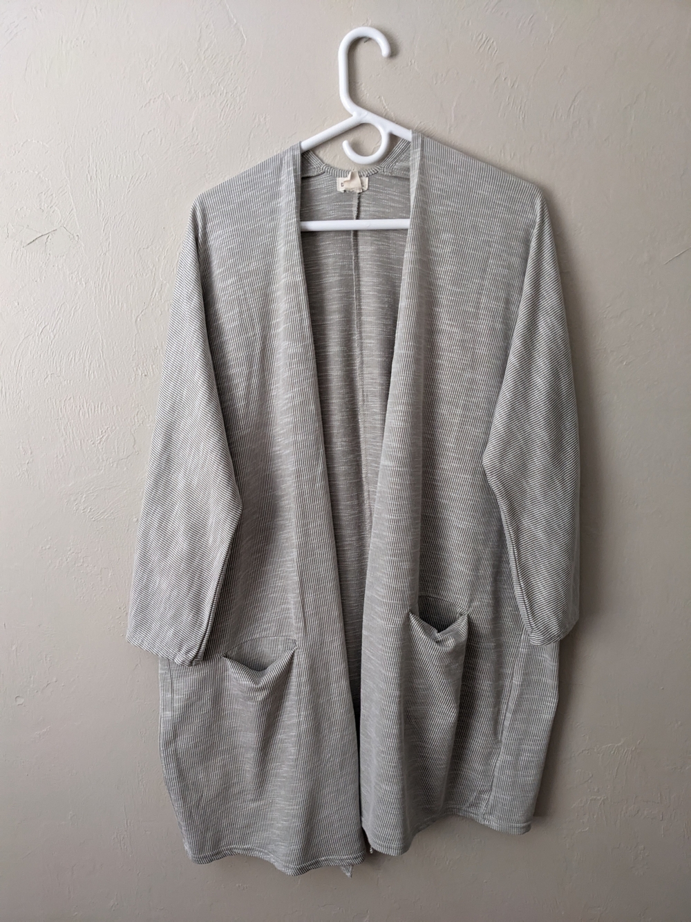 DONNI. Heathered Gray Open Cardigan